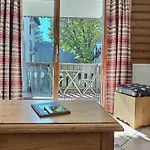 Au Coeur De - La Ginabelle, Calme Avec Piscine, Sauna & Garage Apartment