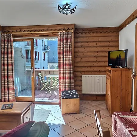 Appartement Au Cœur De Chamonix, La Ginabelle, Calme Avec Piscine, Sauna Et Garage *