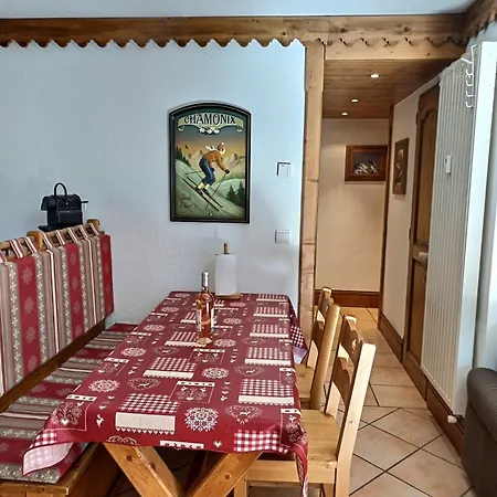 Apartment Au Coeur De - La Ginabelle, Calme Avec Piscine, Sauna & Garage Chamonix