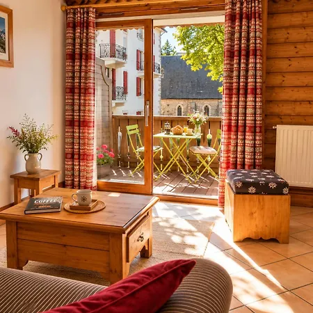 Apartment Au Coeur De - La Ginabelle, Calme Avec Piscine, Sauna & Garage