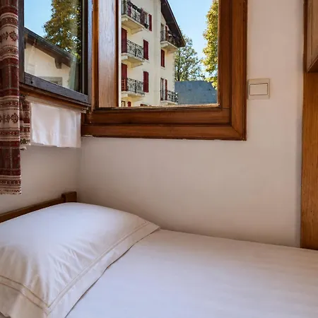 Apartment Au Coeur De - La Ginabelle, Calme Avec Piscine, Sauna & Garage Chamonix