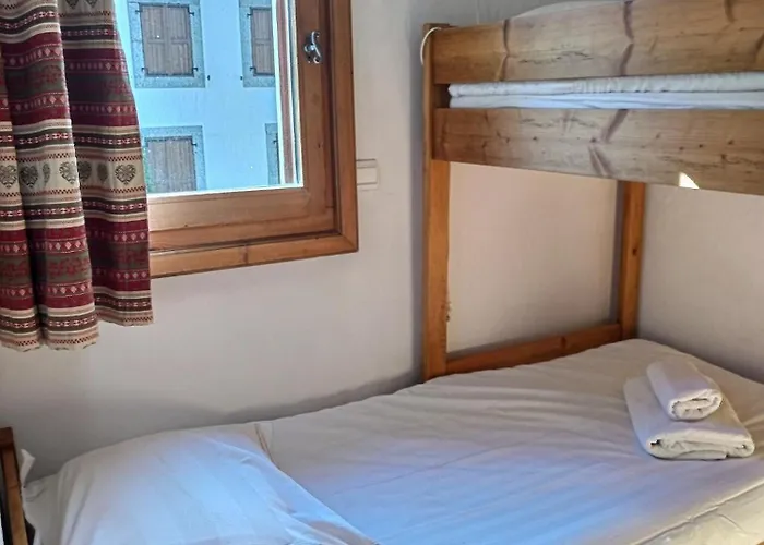 Au Coeur De - La Ginabelle, Calme Avec Piscine, Sauna & Garage Apartment *