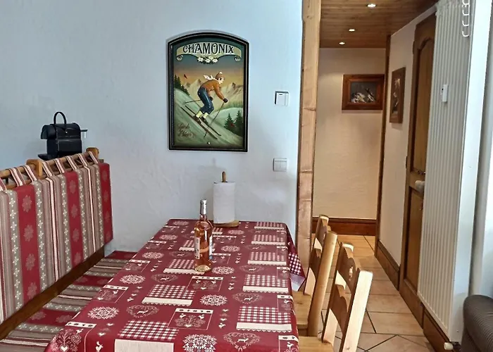 Apartment Au Coeur De - La Ginabelle, Calme Avec Piscine, Sauna & Garage Chamonix